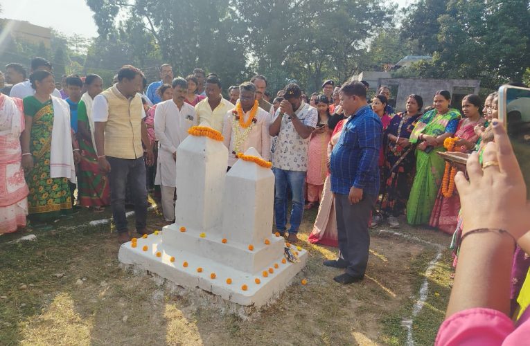 घाटशिला विधानसभा क्षेत्र के उपचुनाव में झामुमो प्रत्याशी सोमेश चंद्र सोरेन कि हुई बम्पर जीत ने एकबार फिर पूर्व विधायक लक्ष्मण टुडू का कद बढ़ा दिया है