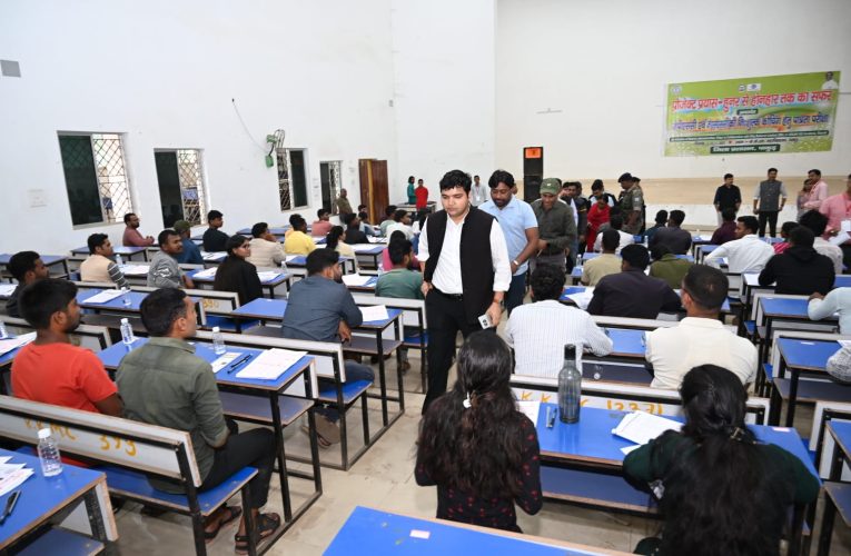 सफलतापूर्वक एवं शांतिपूर्ण माहौल में प्रोजेक्ट प्रयास परीक्षा संपन्न पाकुड़