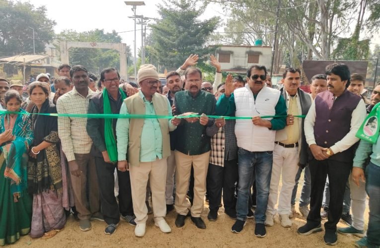 जमुआ: झामुमो का प्रखंड कार्यालय का उद्घाटन