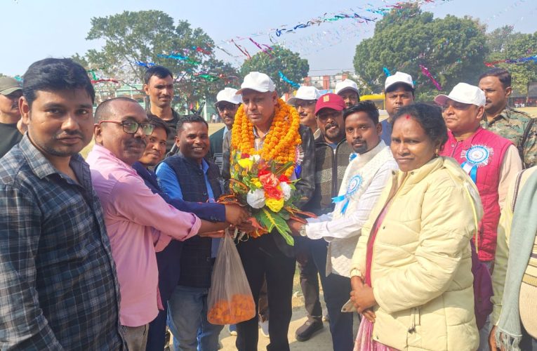 48वें वार्षिक खेलकूद कार्यक्रम में बतौर मुख्य अतिथि पहुंचे विधायक एमटी राजा,चार लाख लागत सड़क का भी किया शिलान्यास।