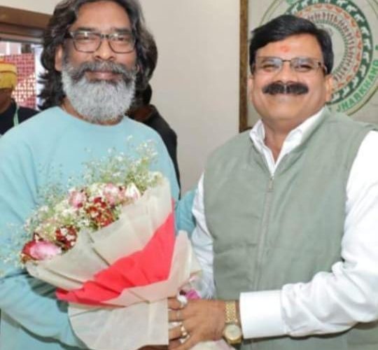 झामुमो जिला अध्यक्ष लाल मोती नाथ शाहदेव ने मुख्यमंत्री का जताया आभार