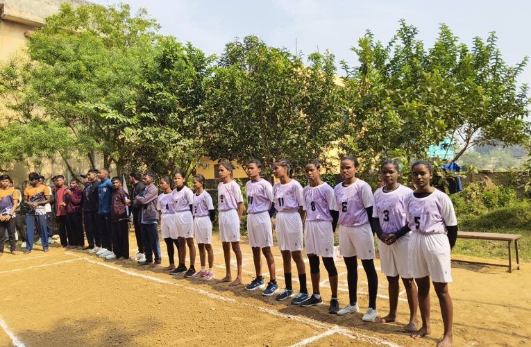 घाटशिला कॉलेज में कोल्हन विश्वविद्यालय कबड्डी प्रतियोगिता शुरू