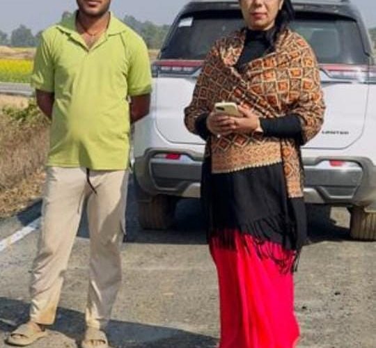 झाबर में घटिया सड़क निर्माण पर उपाध्यक्ष अनीता देवी का औचक निरीक्षण, संवेदक को भुगतान रोकने का निर्देश