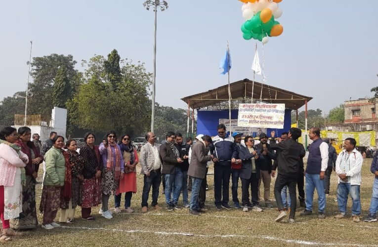 कोल्हान विश्वविद्यालय इंटर कॉलेज एथलेटिक्स 2025 का आगाज परेड ग्राउंड मौभांडार में