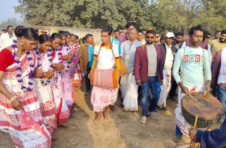 एकजुट रहेंगे तभी बचेगी भूमिज-मुंडा पहचान — संजीव सरदार