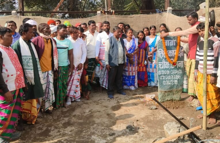 बाबा तिलका माझी चौक से पत्थलगाड़ी का विधिवत स्थानांतरण