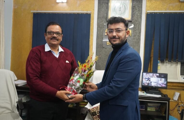 धालभूम के नवपदस्थापित अनुमंडल पदाधिकारी ने किया पदभार ग्रहण, उपायुक्त से की शिष्टाचार भेंट