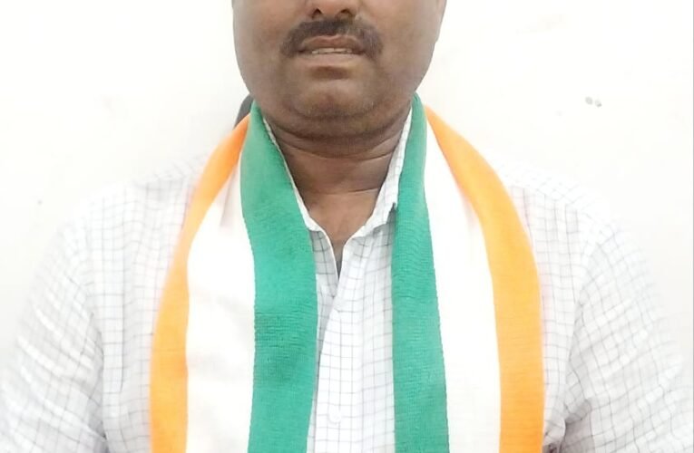 केंद्र सरकार रोजगार देने की जगह योजनाओं का नाम बदलने में लगी है- विनोद कुशवाहा