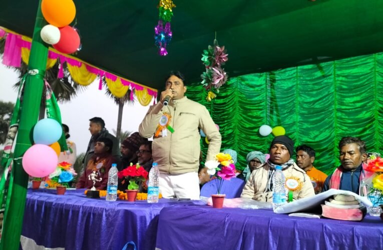 खुड़ुकडांगा में एक दिवसीय स्पोर्ट्स प्रोग्राम का हुआ आयोजन