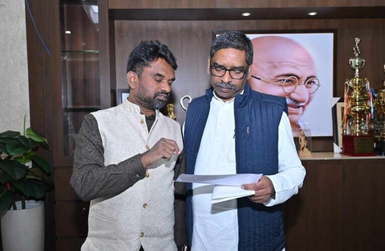 विधायक संजीव सरदार के अनुशंसा पर टाटानगर से बड़ौदा घाट तक सड़क के उन्नयन के लिए 4.17 करोड़ की मिली मंजूरी