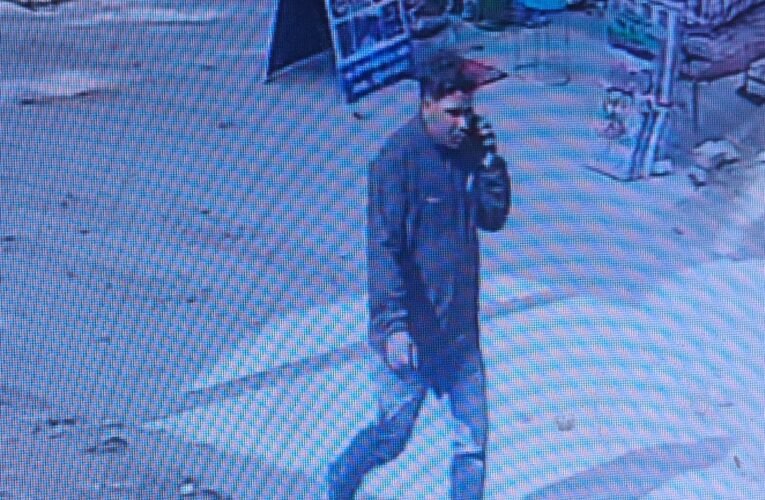 गुमटीनुमा दुकान ताला तोड़ चोरों ने 25 हजार का सामान ले भागे। थाना में चोरी का मामला दर्ज